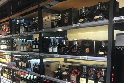 1919酒類直供經(jīng)營(yíng)得當(dāng)?shù)脑捯荒晟僬f也能掙30多萬(wàn)